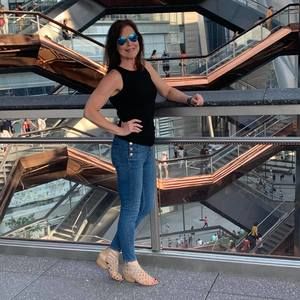 Meet your Posher, Linda